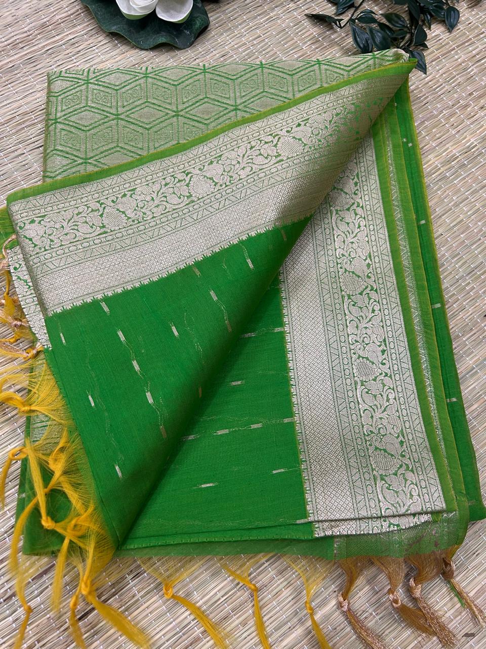 Exclusive silk cotton saree with running blouse 001