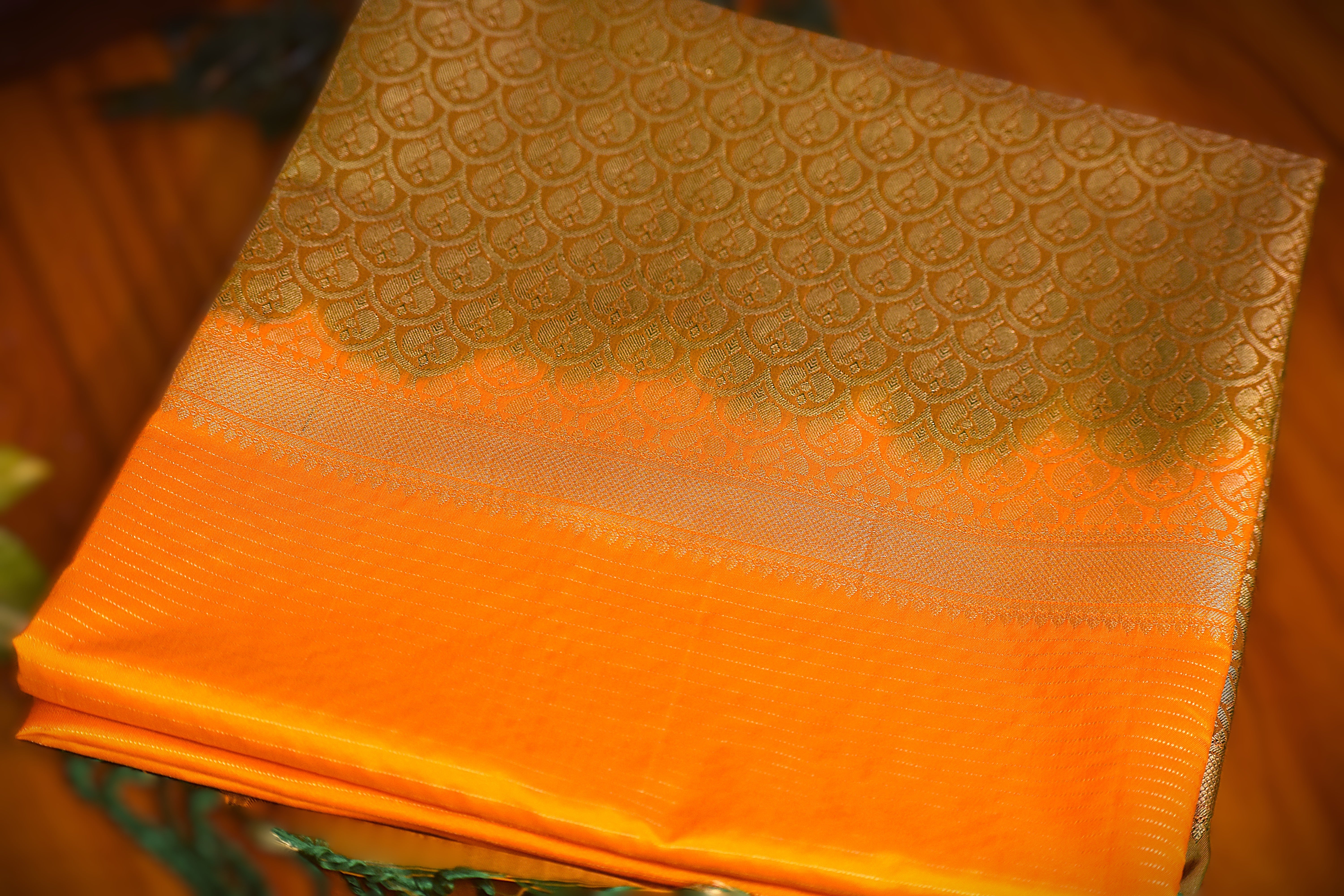 Vaira oosi soft silk sarees 001 | Elegant Traditional Sarees for Women | Krisa Collections