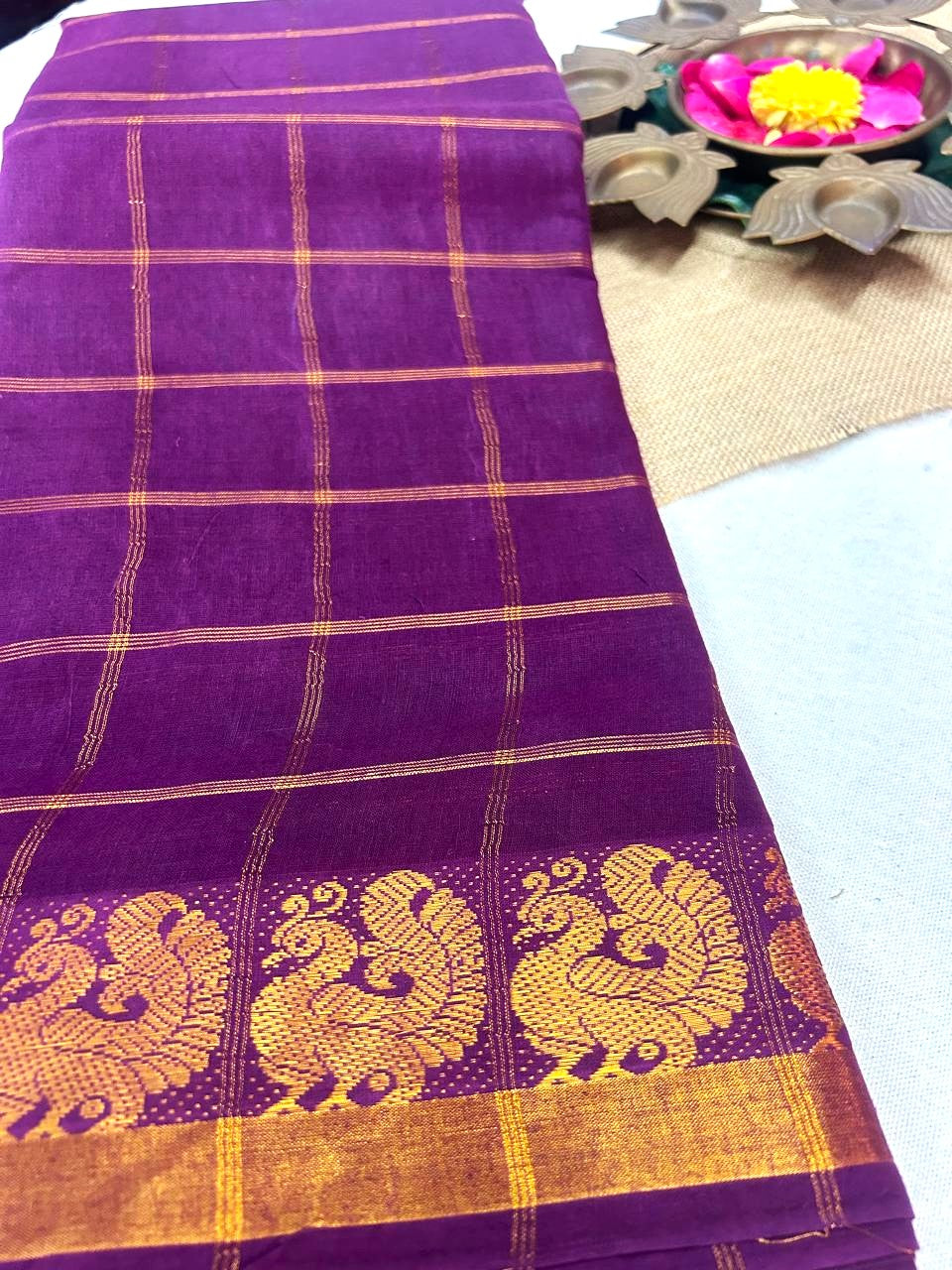 Pavithra Kattam Sungudi cotton saree with peacock border 002