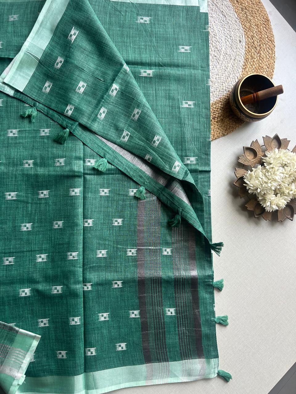 Semi-Linen Saree-Breathable Luxury with Effortless Style | Krisa 004