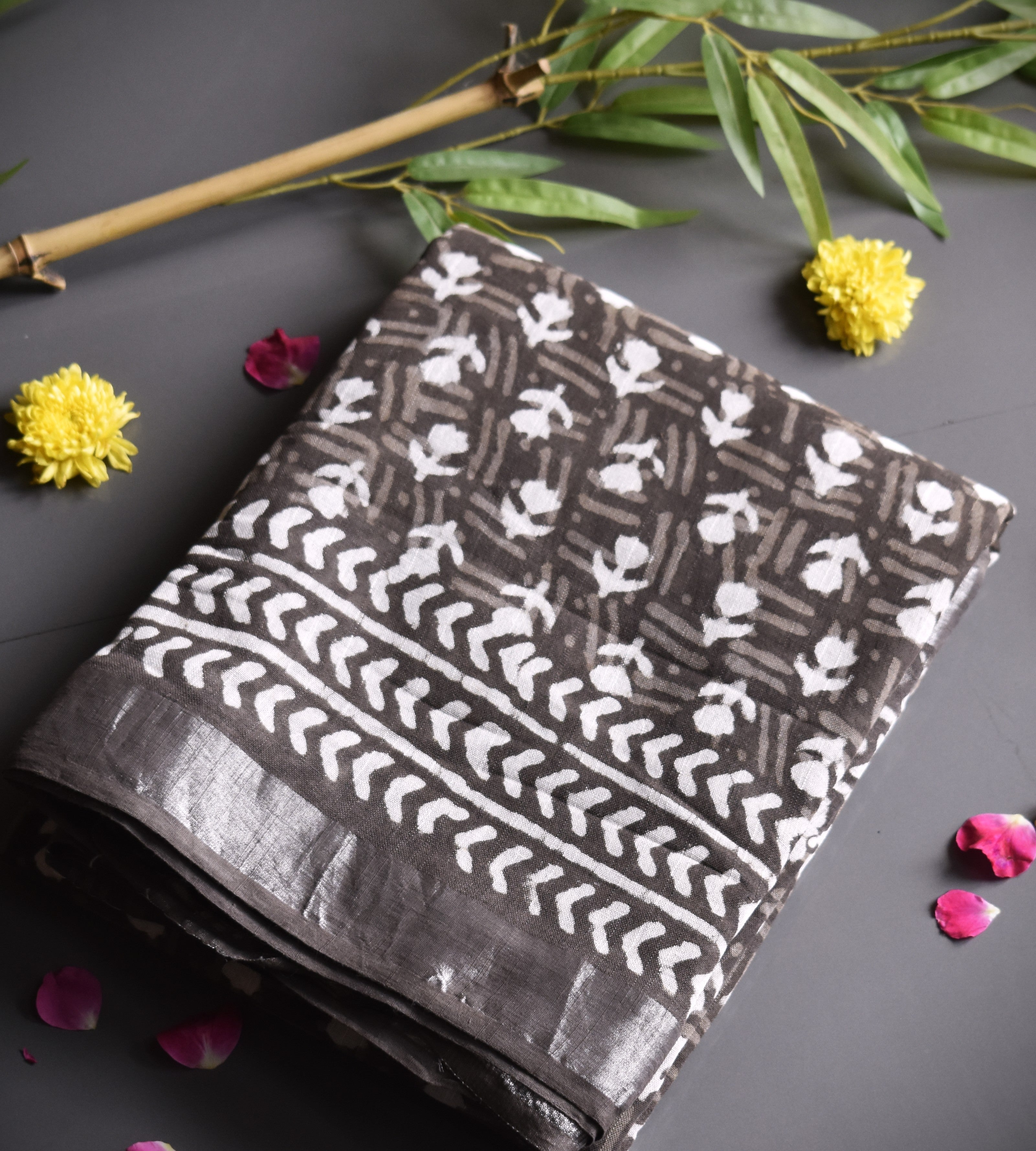 Bagru Handblock print Linen Saree with attached Blouse 777B02