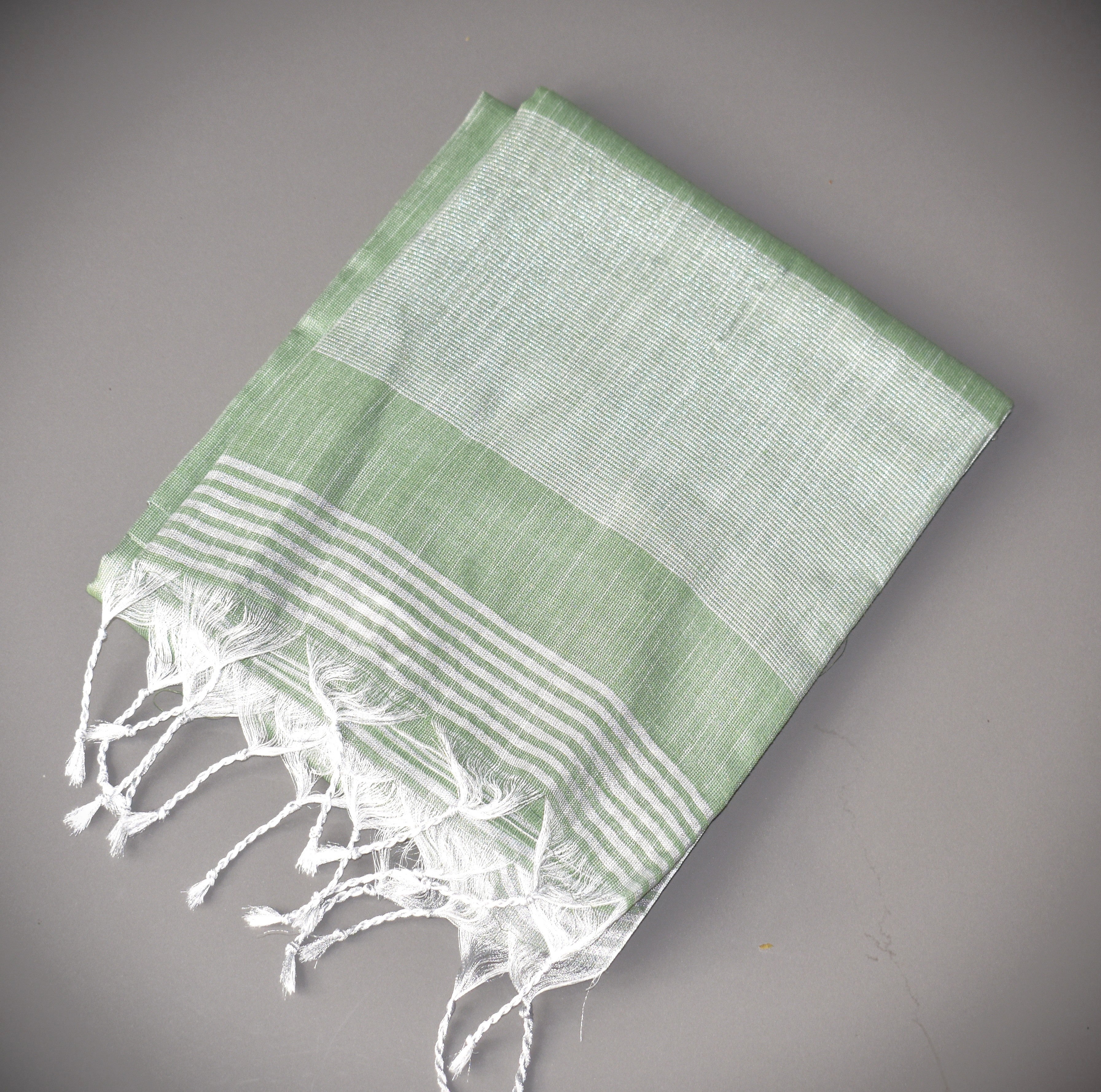 Khadi Classics with a Soft Shimmer Glow -pastel green|KRISA