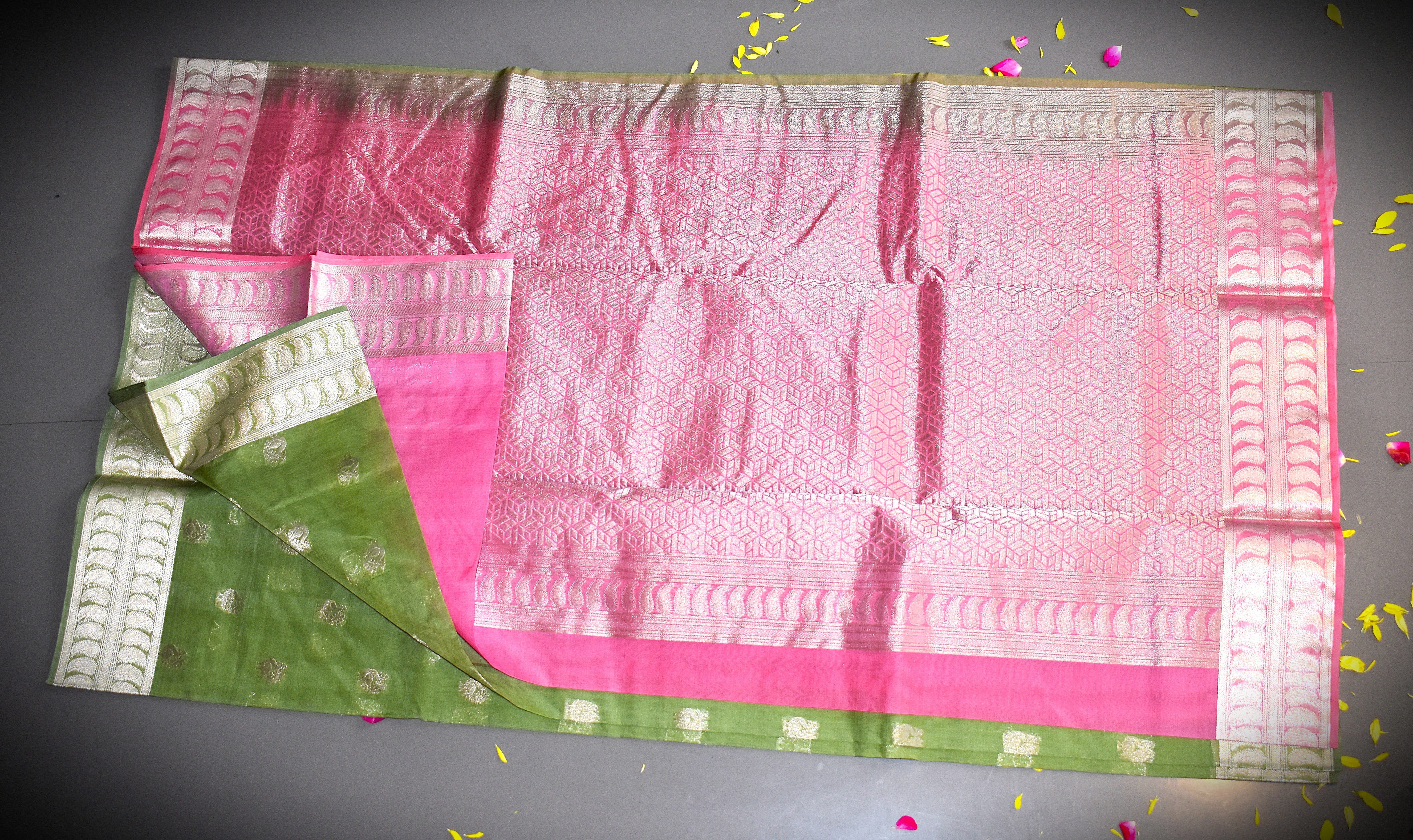 Megalai Premium Silk Cotton Sarees 002
