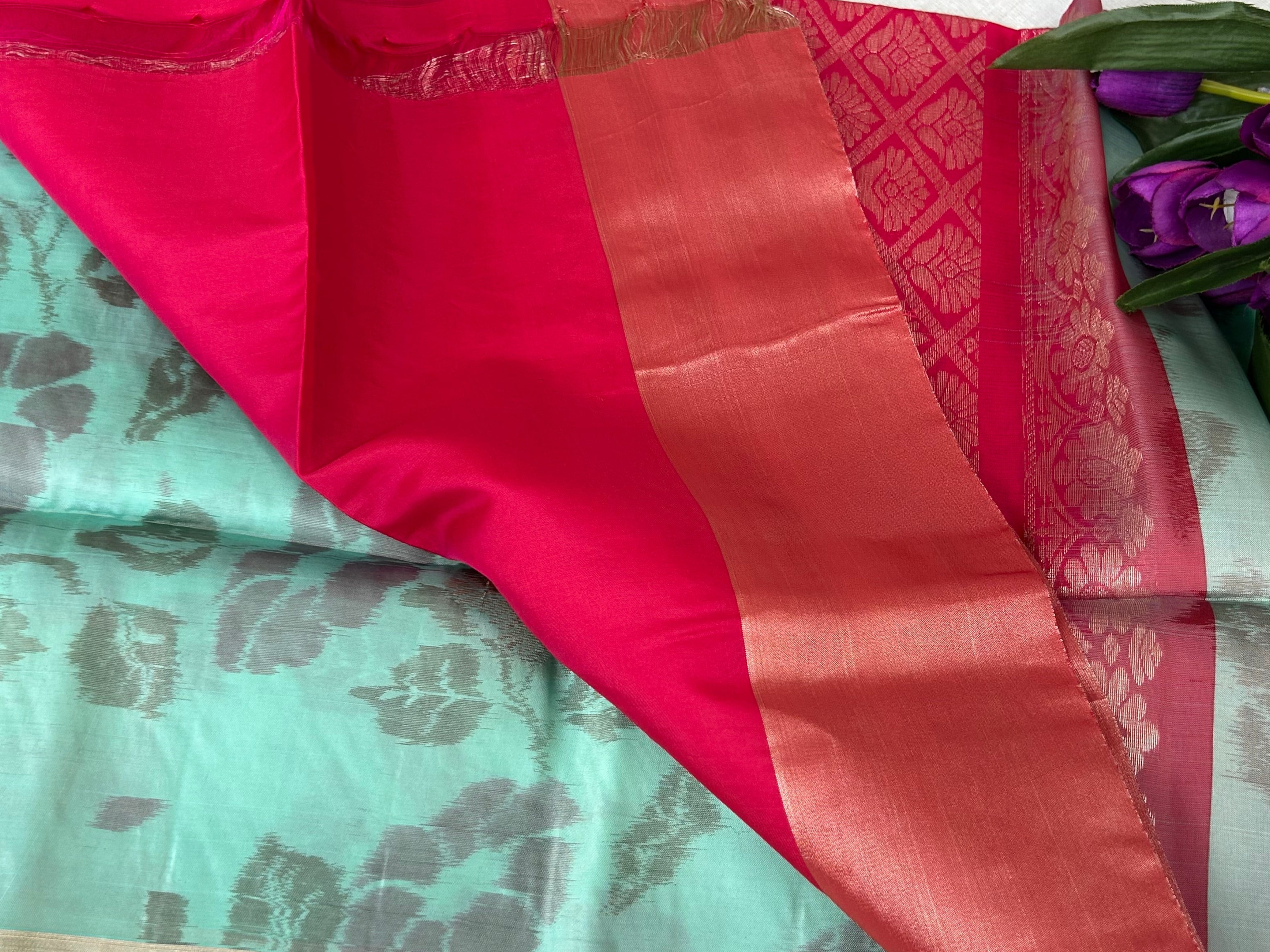 Kanchipuram Handloom Silk Saree – Sea Green with Pink Pallu & Gold Zari Border|Krisa Collections