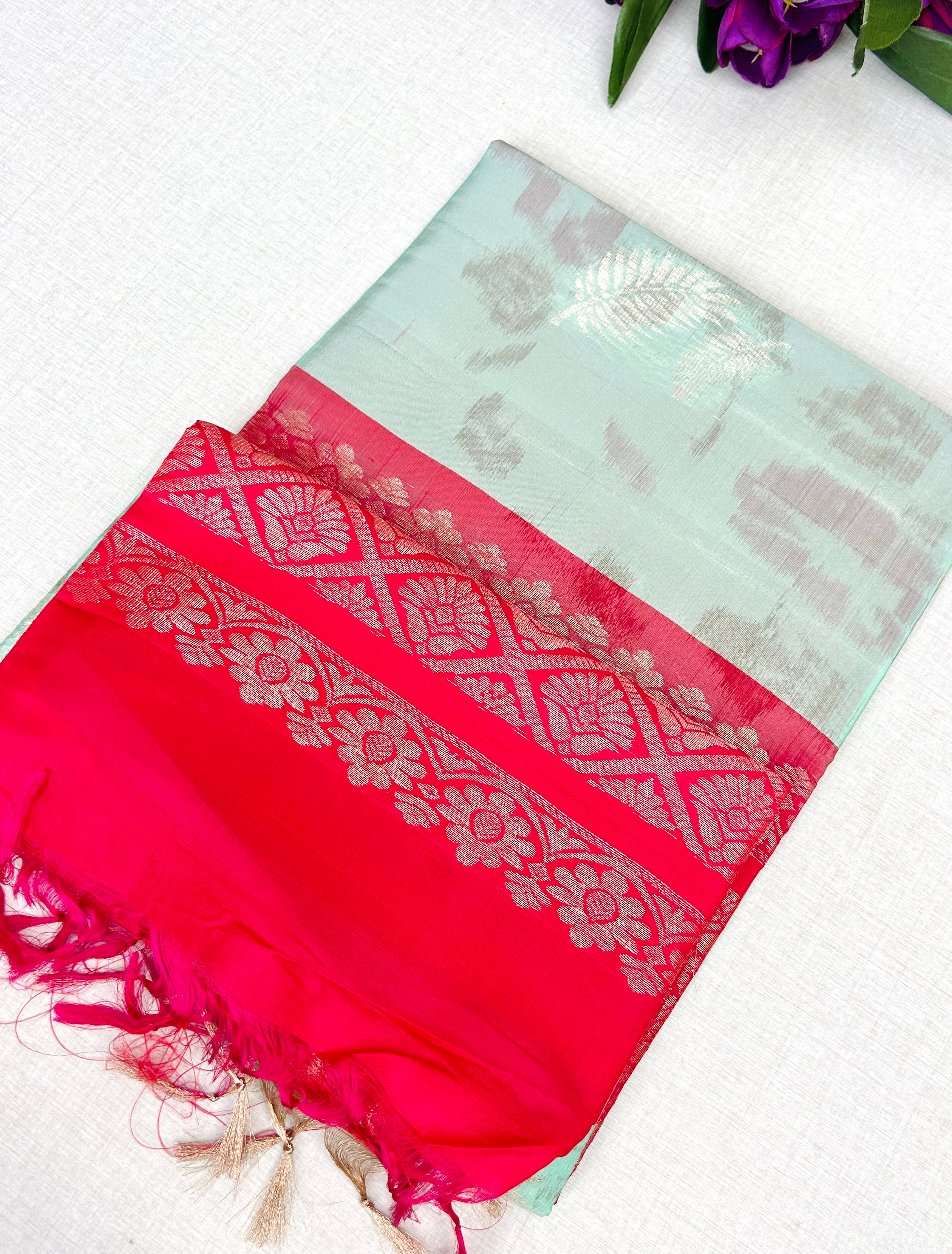 Kanchipuram Handloom Silk Saree – Sea Green with Pink Pallu & Gold Zari Border|Krisa Collections
