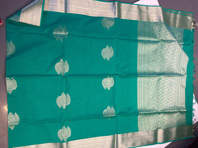 Exclusive silk cotton saree with running blouse 002