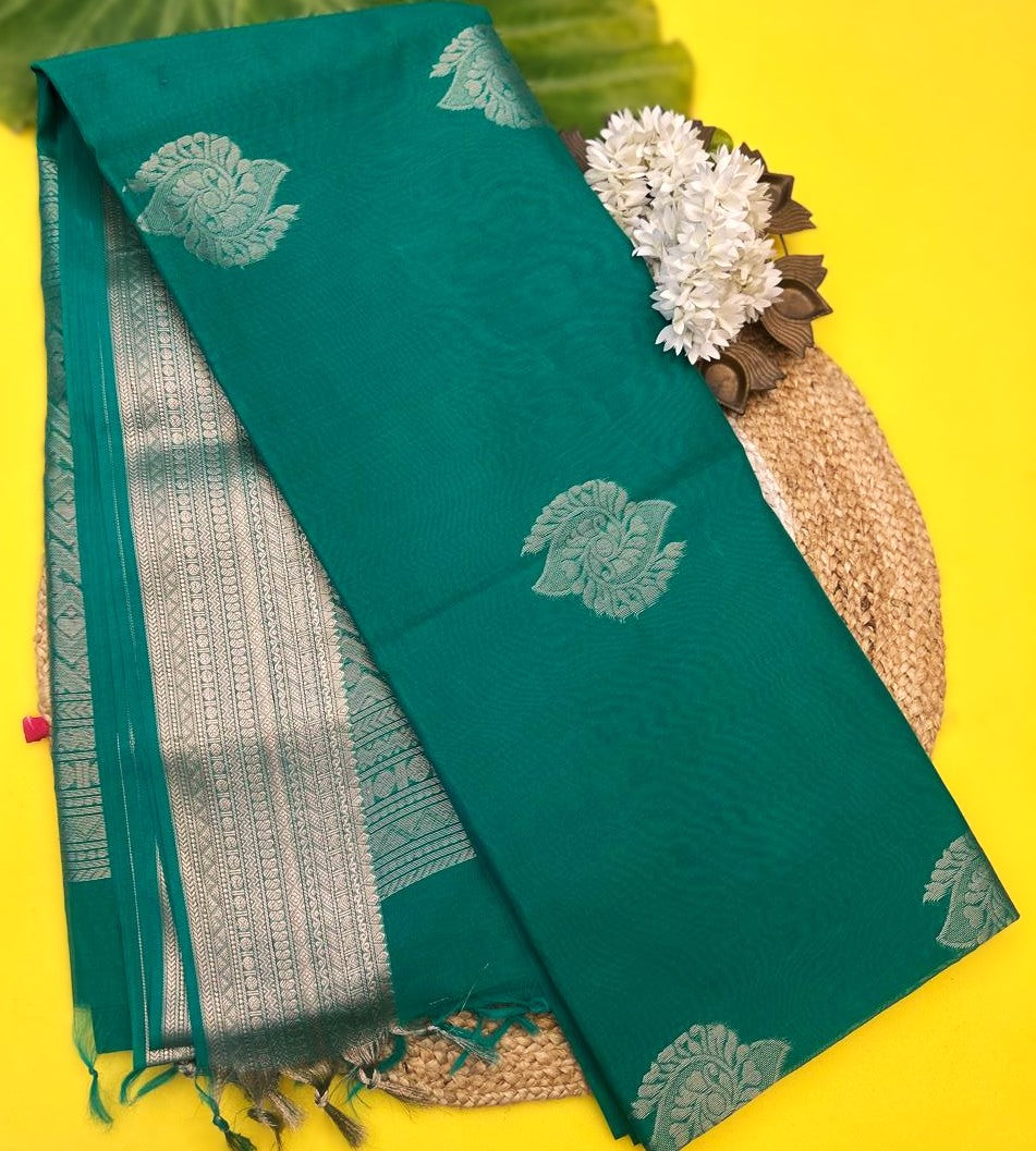 Exclusive silk cotton saree with running blouse 002