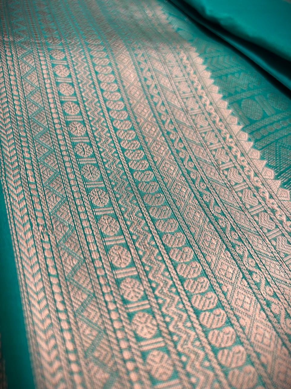 Exclusive silk cotton saree with running blouse 002