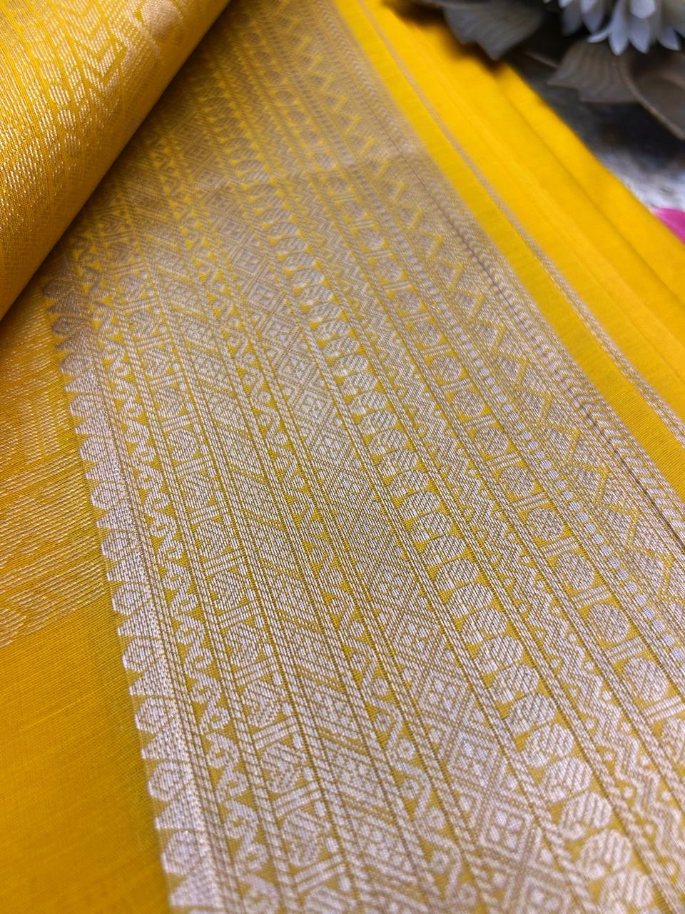 Exclusive silk cotton saree with running blouse 003