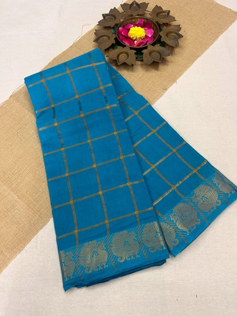 Pavithra Kattam Sungudi cotton saree with peacock border 009