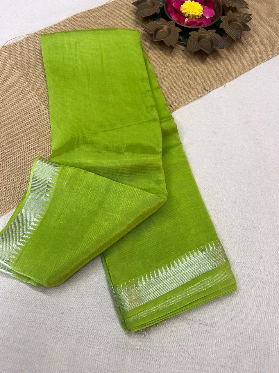 Mangalagiri silk  plain saree with blouse -nizam border|krisa